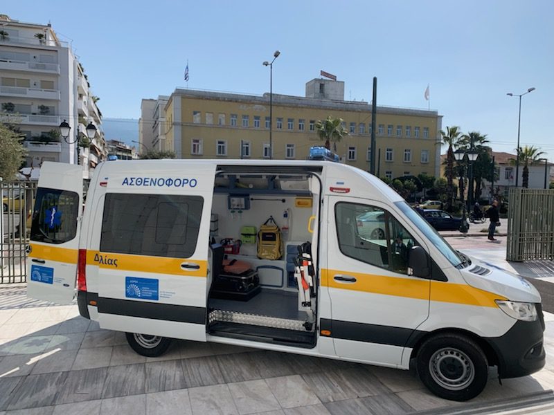 A fully-equipped ambulance for the Municipality of Mandra-Eidyllia