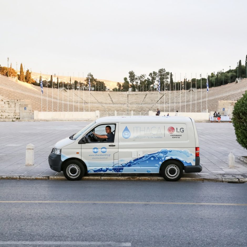 Μπάτσοι που βγαίνουν με δικηγόρους