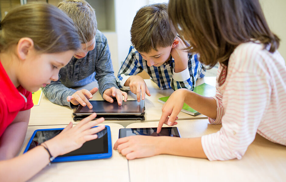 Donation of 3150 tablets through Bodossaki Foundation’s “Digital School for All” programme, with contributions from the Foundation itself, Public – MediaMarkt, EYDAP, Eurobank, MYTILINEOS, BCG and individual donors