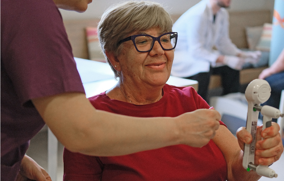 Functional independence and wellbeing after fractures in later life