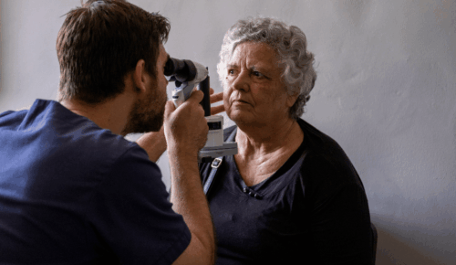 Νέο, φορητό σύστημα ΑΙ για την οφθαλμολογική φροντίδα ηλικιωμένων